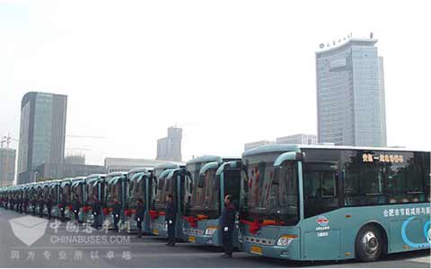 搭载江淮底盘的安凯客车