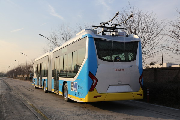 福田欧辉BJ6180在线充电纯电动城市客车