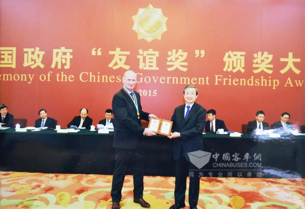 Robert Galyen喜获中国政府“友谊奖”