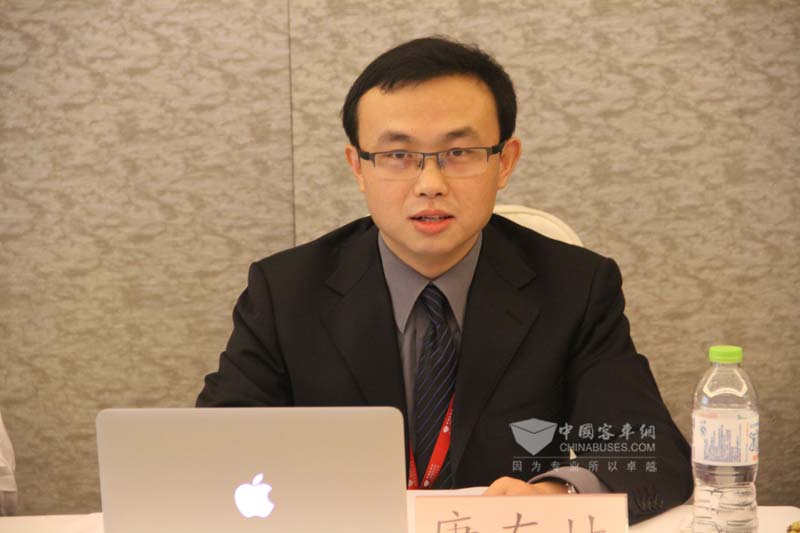 XINGKONG.COM副主编康友林主持会议