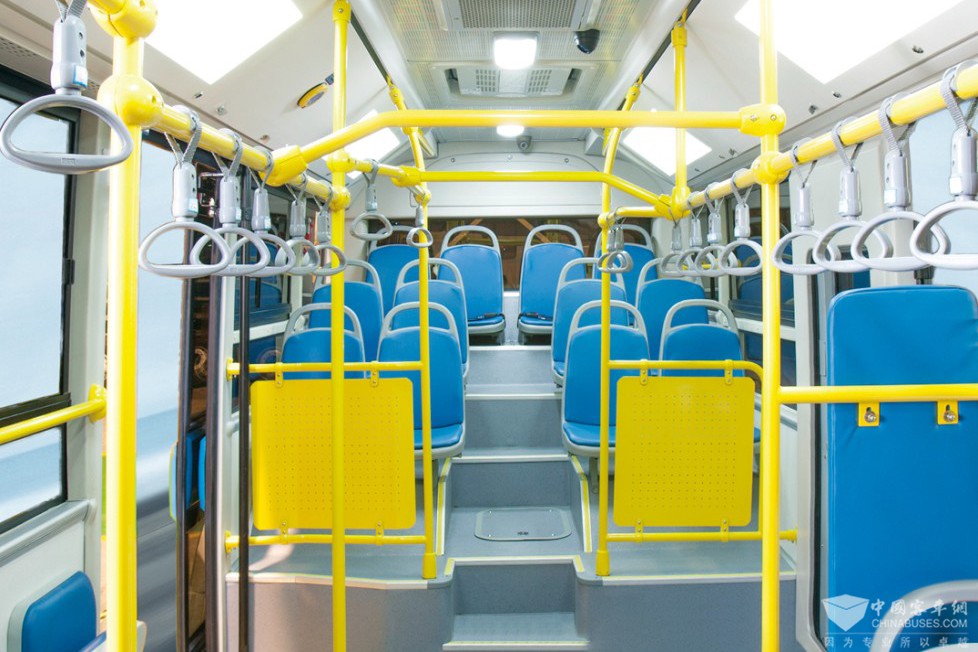 黄海客车DD6762B01N