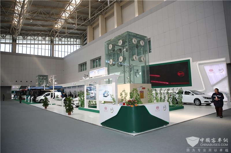 2017天津客车展：比亚迪汽车展台