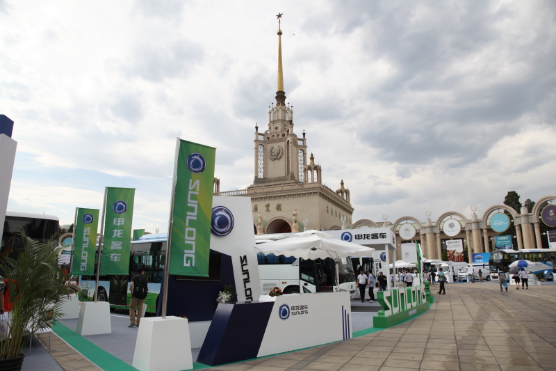 2017北京道路运输展：申龙客车展台