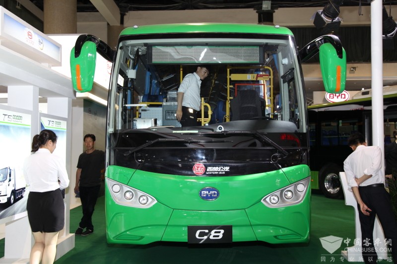 2017北京道路运输展：比亚迪客车展台