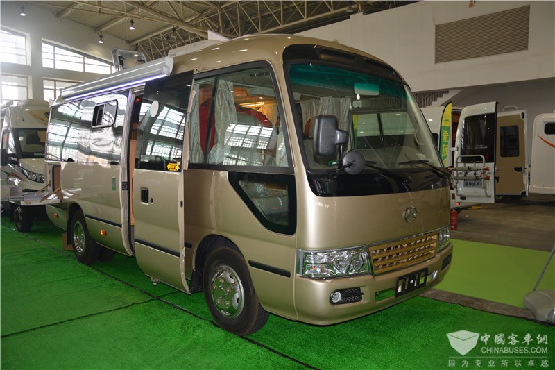 江铃集团旅居车