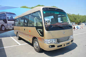 金旅XML6700J25客车（柴油国五24-26座）