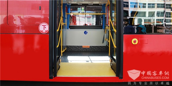 比亚迪BYD6100LSEV5低入口双层公交车（纯电动28-45座）