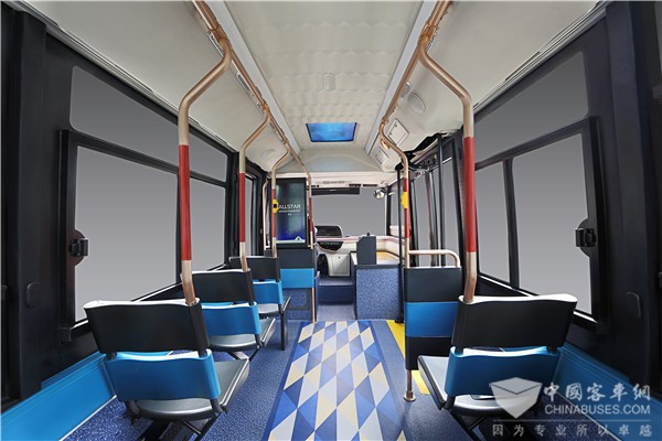 金旅XML6606JEVA0C2“星辰”纯电动微循环公交