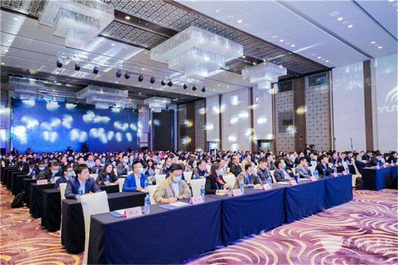 宇通自动驾驶巴士小宇2.0全国首发