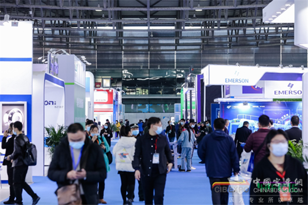 火炎焱燚！CIB EXPO 2020上海国际客车展第二日精彩继续