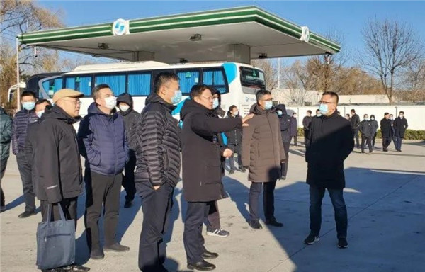 中国石油各分公司领导一行赴亿华通考察