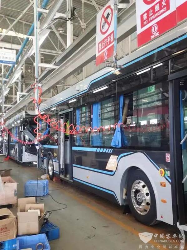 东风汽车股份 东风天翼 纯电动 低地板城市客车