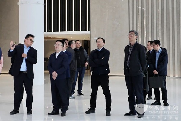 中创新航 成都项目 政府领导