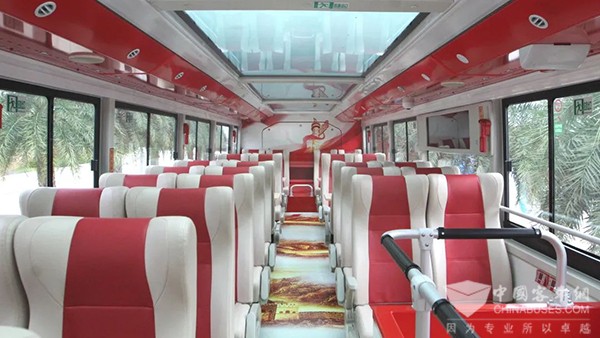 格力钛新能源 仿古铛铛车 考斯特商务车 脸谱公路车 双层观光巴士