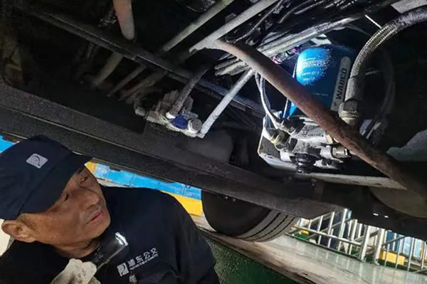 新一轮寒潮来袭 公交企业应当如何全力做好车辆防寒保障工作？