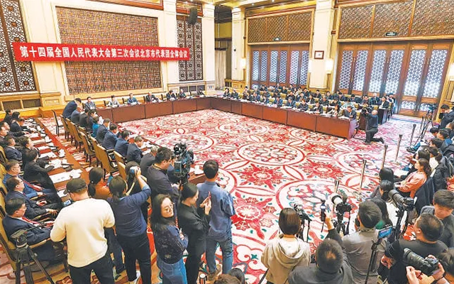 聚焦两会 北京市代表团开放团组 回答中外记者提问