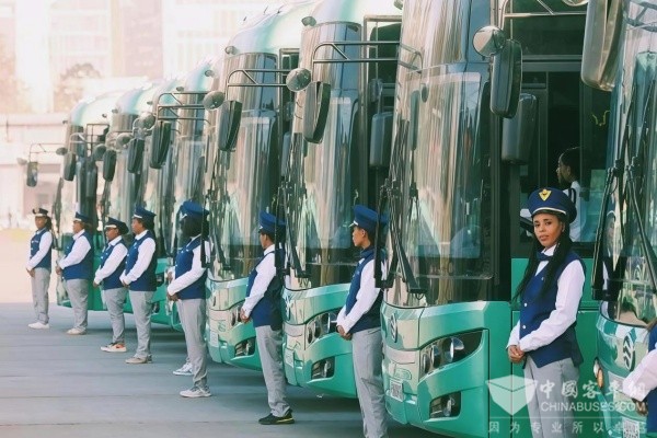 中非产能合作典范！百辆金旅纯电公交交付埃塞俄比亚