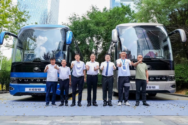 东方美学 世界科技！宇通天域S12正式上市