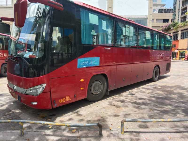 2019年9月上牌国五48座宇通6119有中门营运车