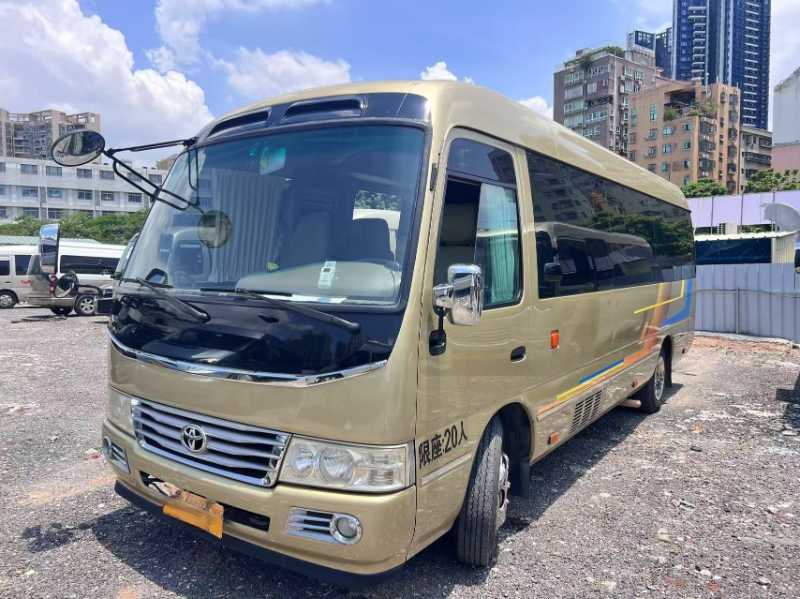 2012年10月 两台粤牌豪华版20座汽油2.7非营运考斯特