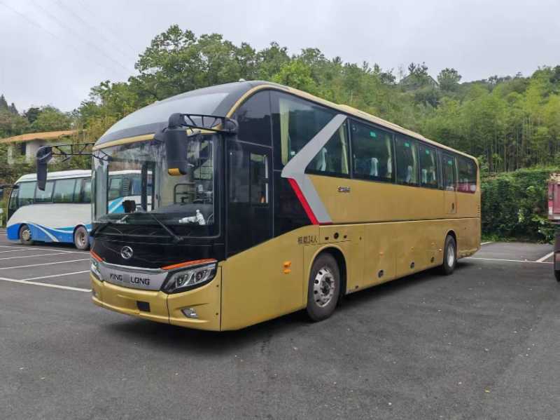 2025年5月上牌国六有公告司机睡铺34座2+1旅游车