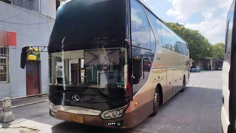 2017年9月上牌同款2台国五54座大金龙营运车