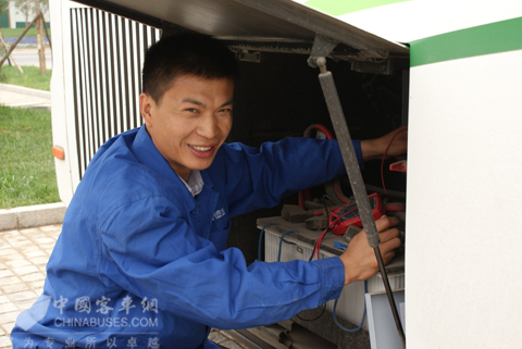 西安世园领队李冠山进行例行检修