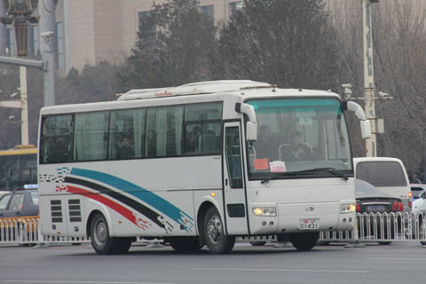 宇通客车第八年服务两会