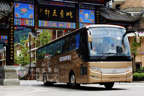 安凯美丽中国行来的映秀镇