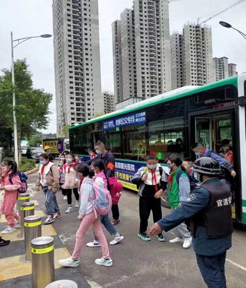 开学季临近，昆明公交校园专线将开启预约报名工作