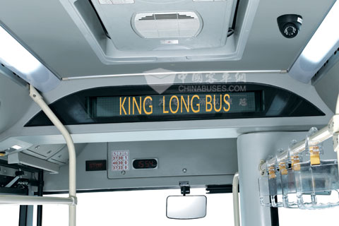 带STOP停车报站功能LED电子显示屏，配合车内监控摄像头、车顶逃生窗