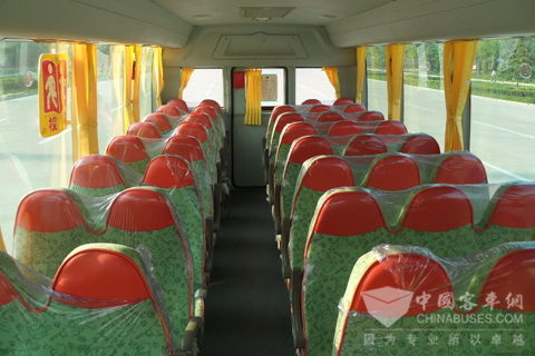 中通客车LCK6800DX