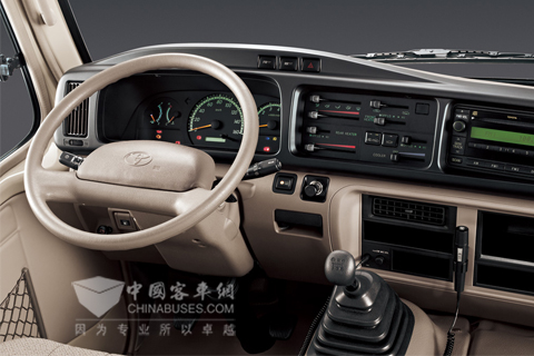 一汽丰田COASTER柯斯达豪华车