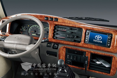 一汽丰田COASTER柯斯达超VIP版