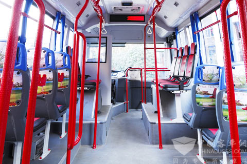 扬子江客车WG6120NHA4(LNG)