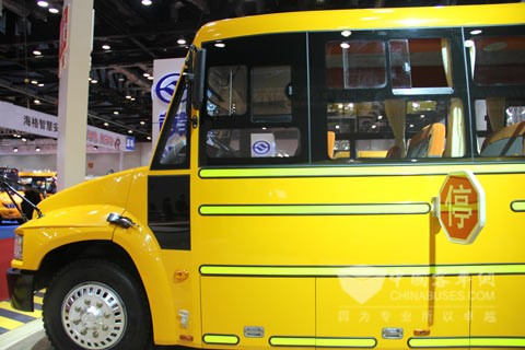 一汽校车CA6900SFD21