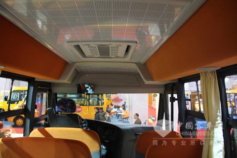 一汽校车CA6900SFD21