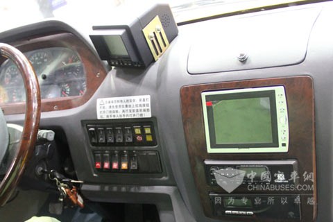 中通客车LCK6800DX