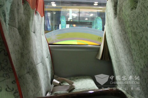 中通客车LCK6800DX