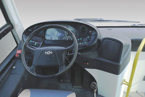 黄海客车DD6129S80G