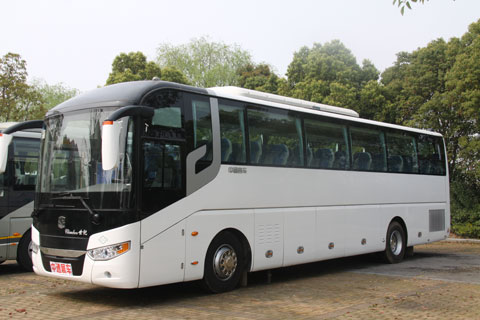 中通LCK6120HQN1豪华客车