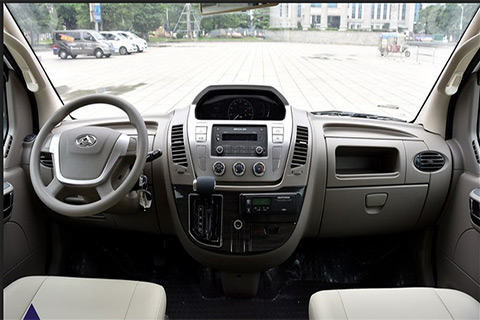 上汽大通EV80纯电动车