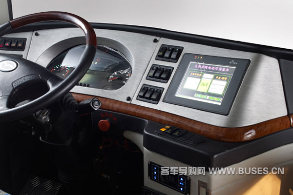 五洲龙FDG6113EVG1公交车（纯电动20-36座）