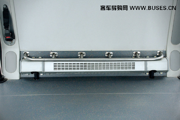 宇通ZK6140BD机场摆渡车（柴油10-118座）