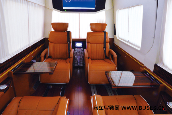 宇通ZK5049XLJ1房车（柴油国五2-6座）