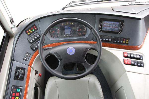 申龙SLK6129US55公交车（柴油国五23-46座）