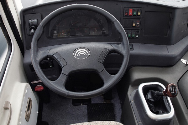 宇通ZK6731NG5XN1客车（天然气国五10-25座）