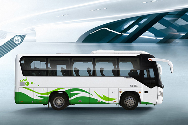 宇通ZK6876HN5Z客车（天然气国五24-38座）