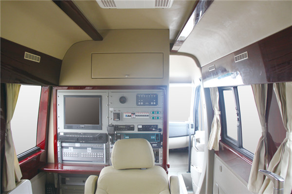 宇通ZK5051XJE1监测车（柴油国五1-4座）