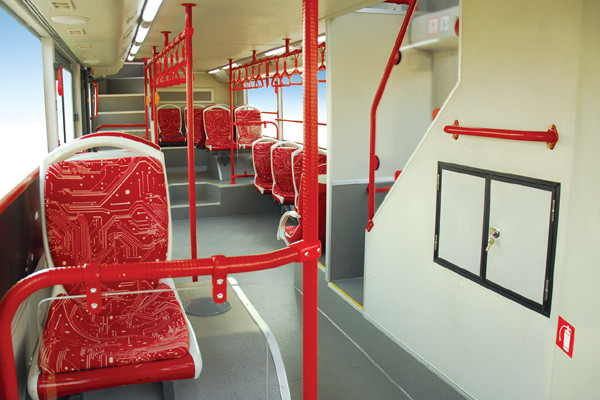 金旅XML6116J15CNS双层公交车（天然气国五32-79座）